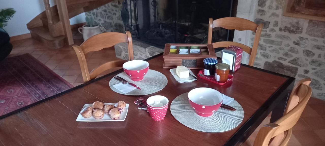 Ecuras La Mesange Bleue Bed & Breakfast エクステリア 写真